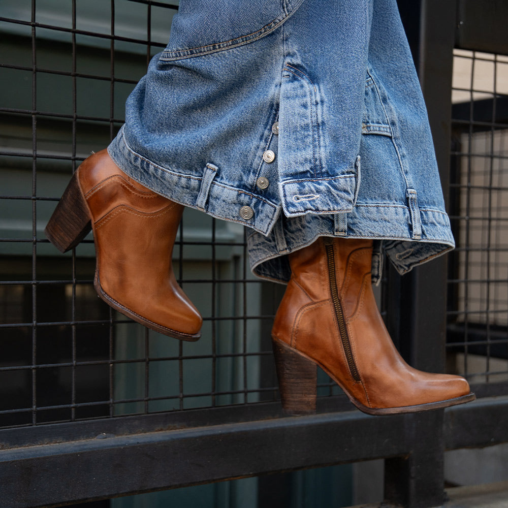 HEELS-FOR-FALL.jpg