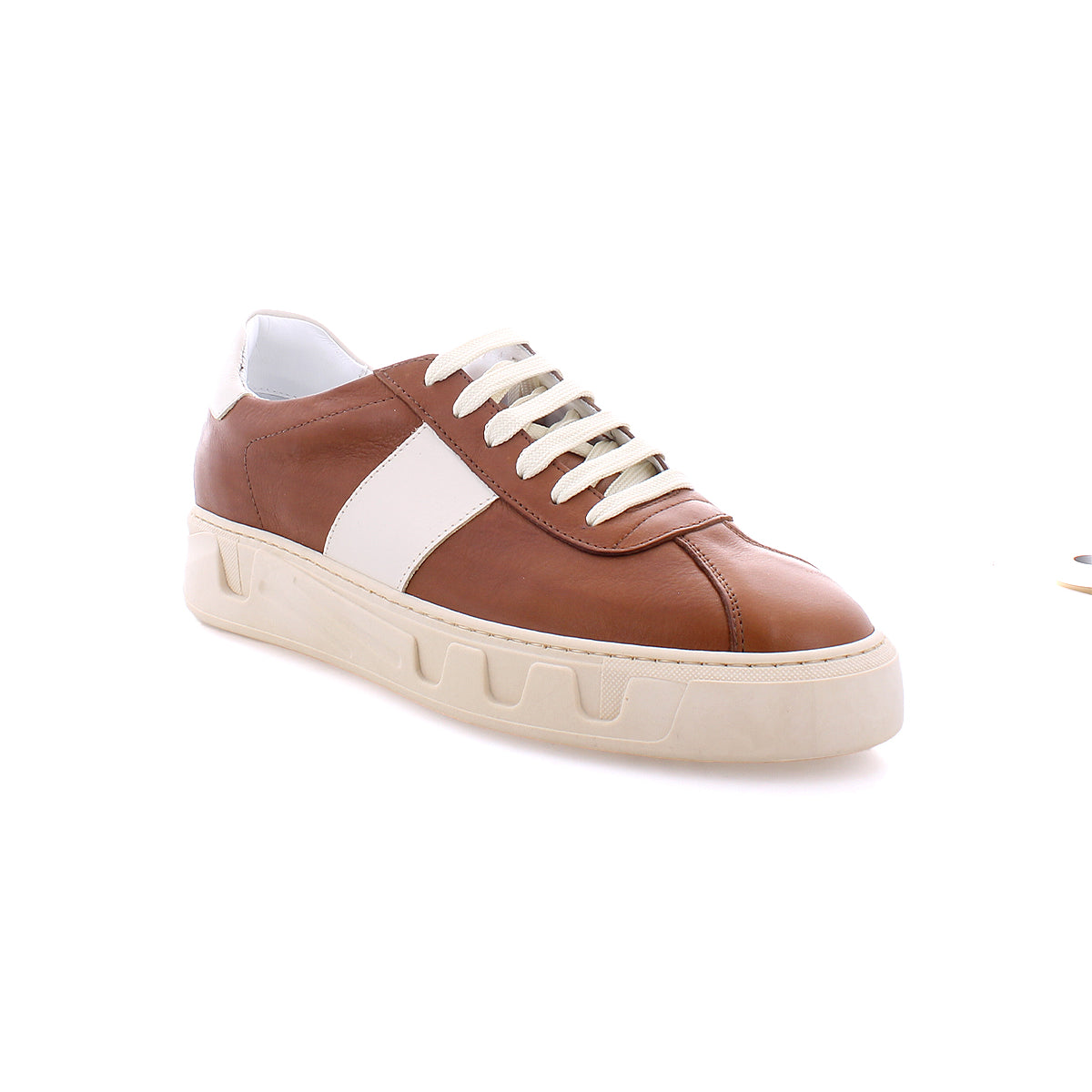 Brown and white lace-up luxury leather Bed Stu Law sneakers with a customizable fit and a white sole on a plain white background.