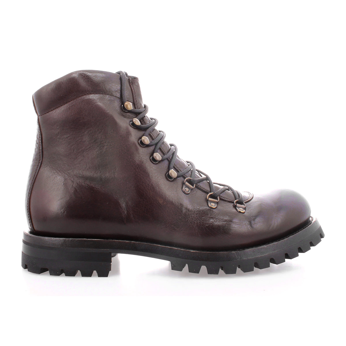 A durable Bed Stu Barge men's leather hiking boot designed for exceptional comfort, showcased against a clean white background.