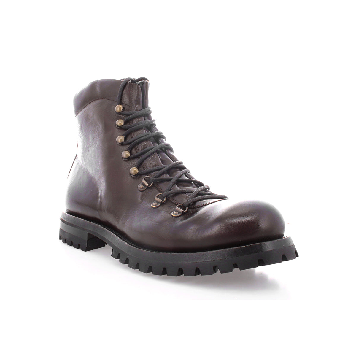 A durable men's Barge leather boot on a white background by Bed Stu.