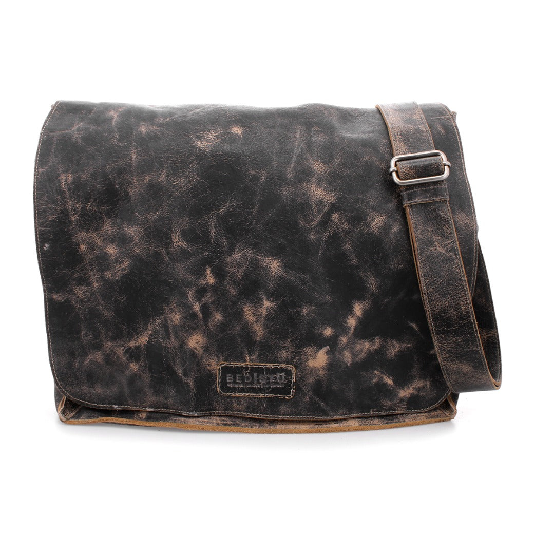 The men's black leather Hampton II messenger bag by Bed Stu.