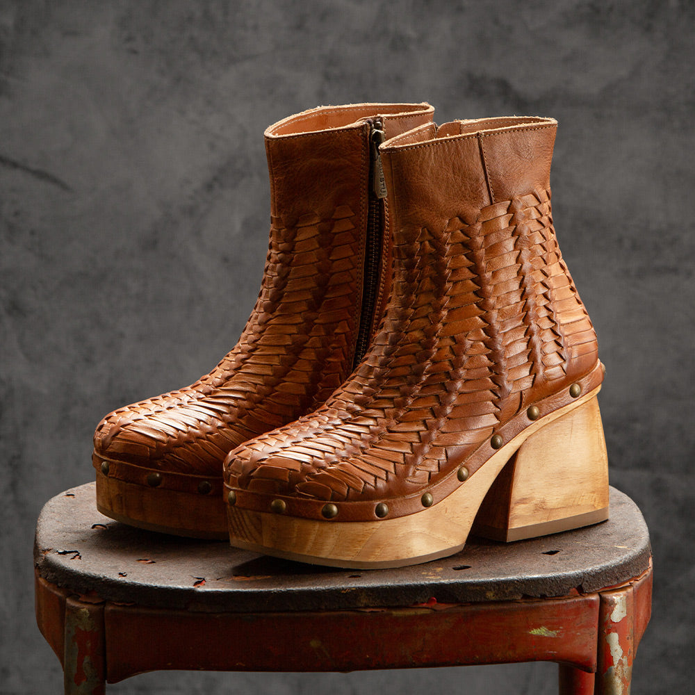 Handmade Organic Leather Shoes, Bags, Boots, Accessories - Bed|Stu