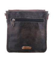 Bed|Stü Venice Beach dark brown full-grain leather messenger bag with an adjustable strap, a horizontal zippered pocket, and a small metal logo plate at the bottom.