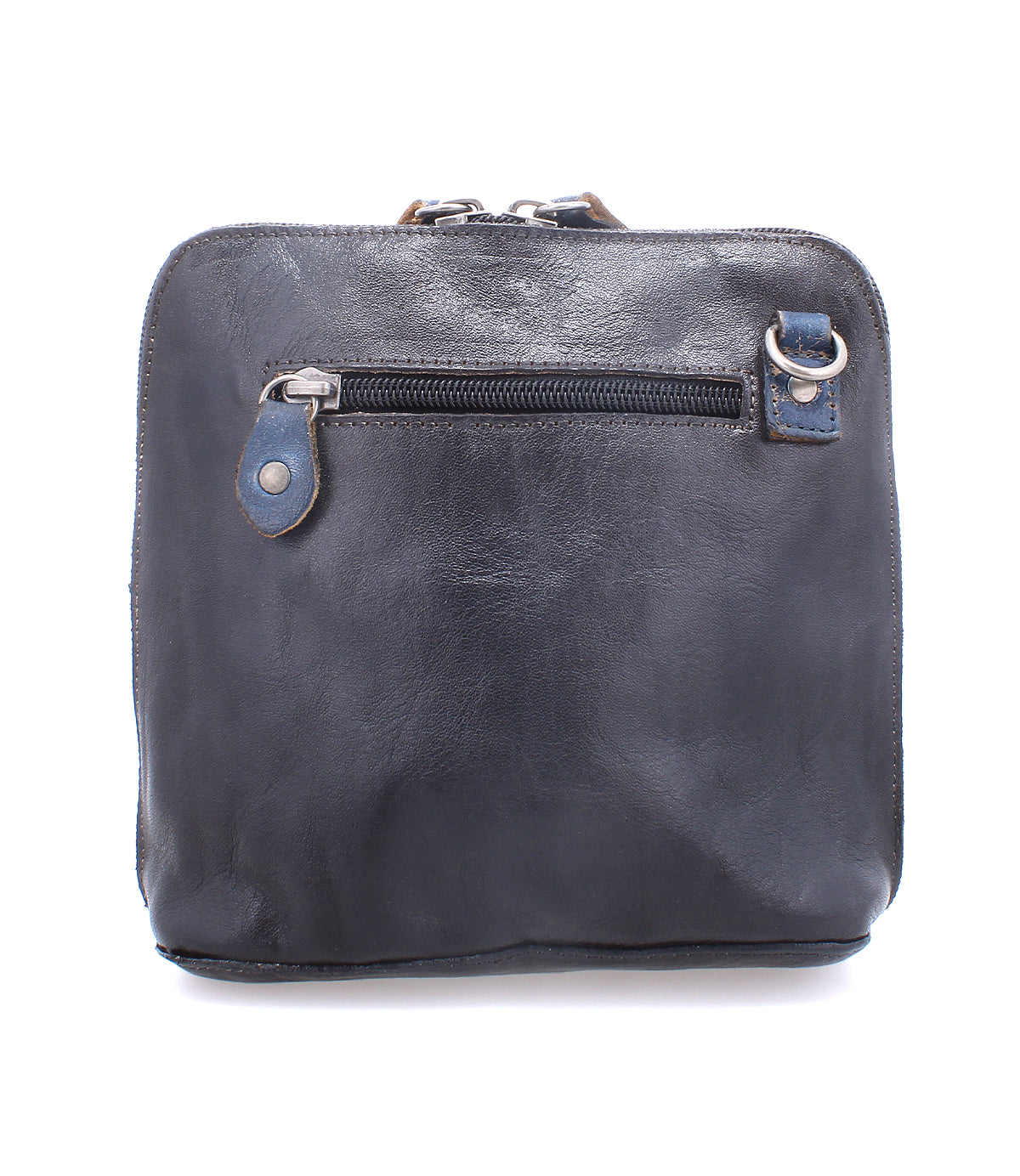 An image of a black leather Ventura gem bag by Bed Stu with a zipper.