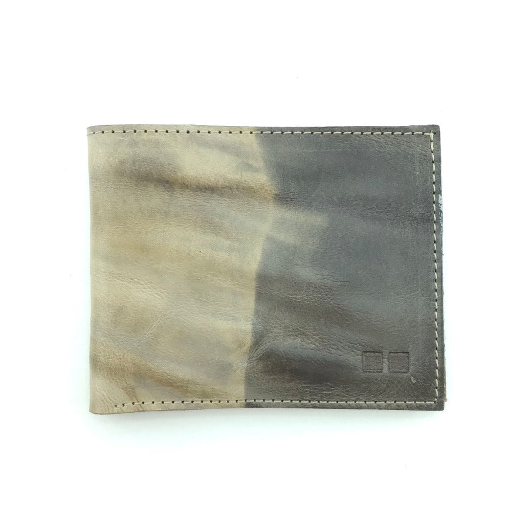 An image of a Amidala wallet with a brown and tan color from Bed Stu.