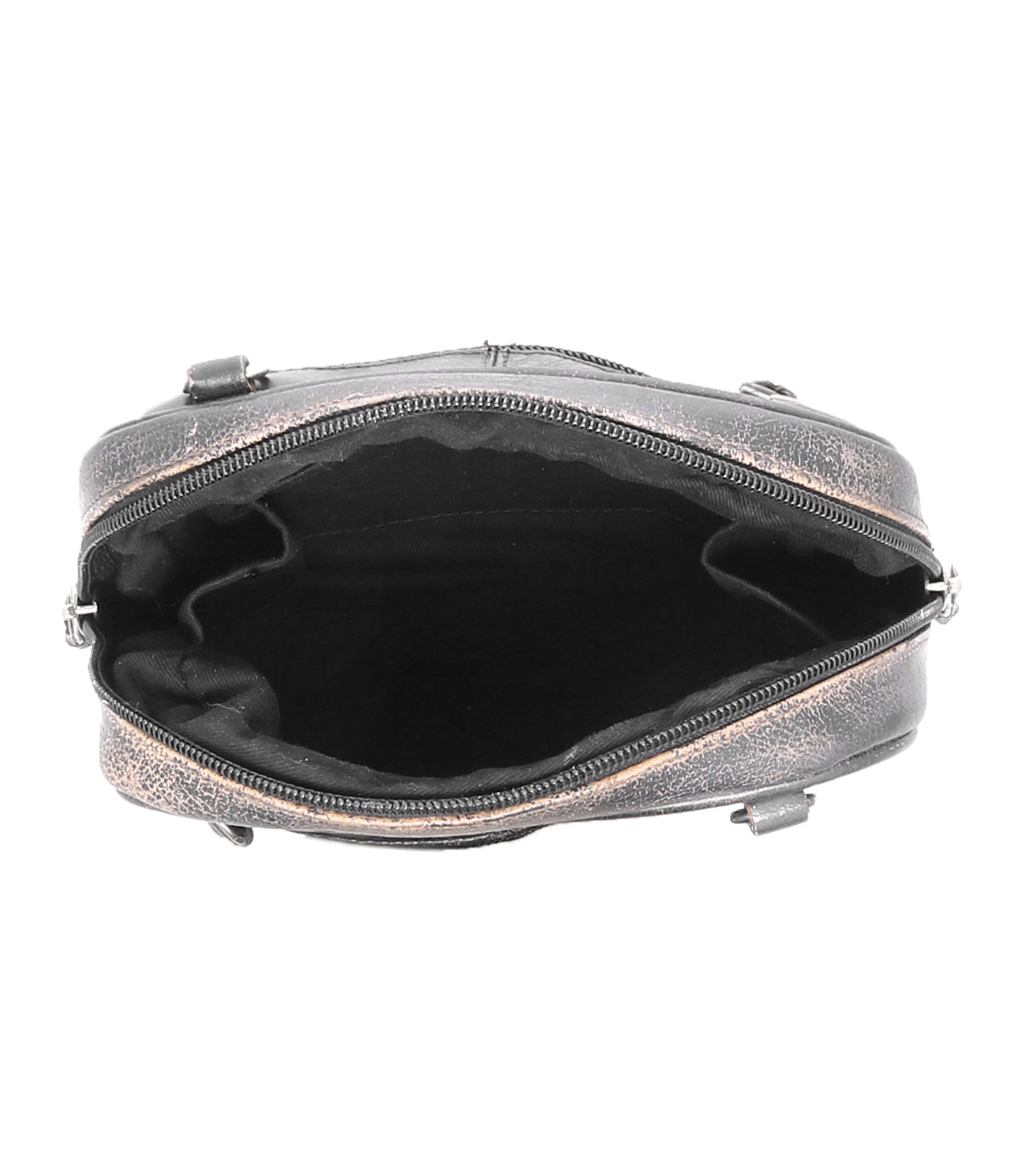 Bed Stu Capture the eco-friendly essence of a handcrafted black handbag with a zipper.