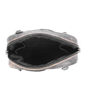 Bed Stu Capture the eco-friendly essence of a handcrafted black handbag with a zipper.