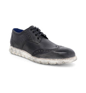 A men's Bed Stu Cayuga II black leather wingtip oxford shoe.
