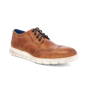 A men's Bed Stu Cayuga II tan lace up oxford shoe.