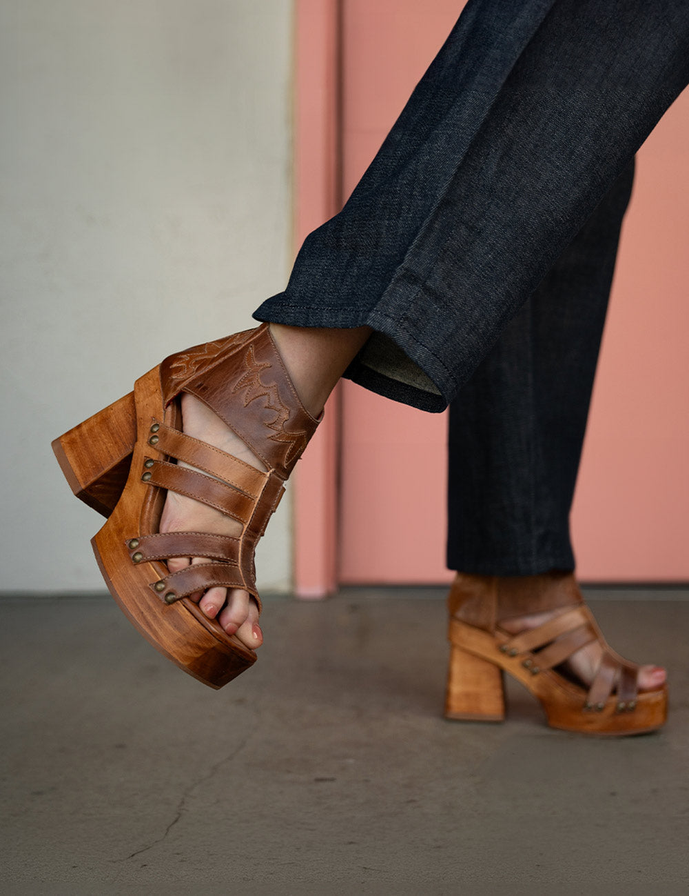 heels-eq221.jpg