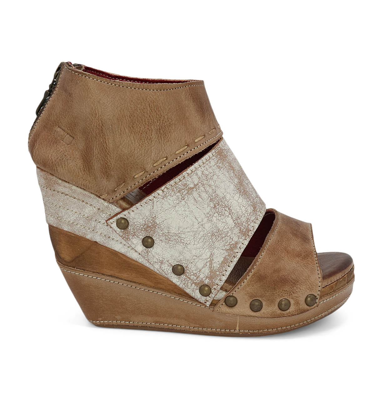 A women's Jessie wedge sandal with tan and white straps by Bed Stu.