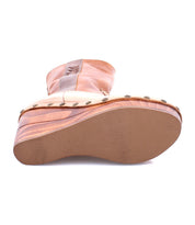 Bed|Stü Macarena tan leather wedge boot with brass studs along the base and a cushioned insole.
