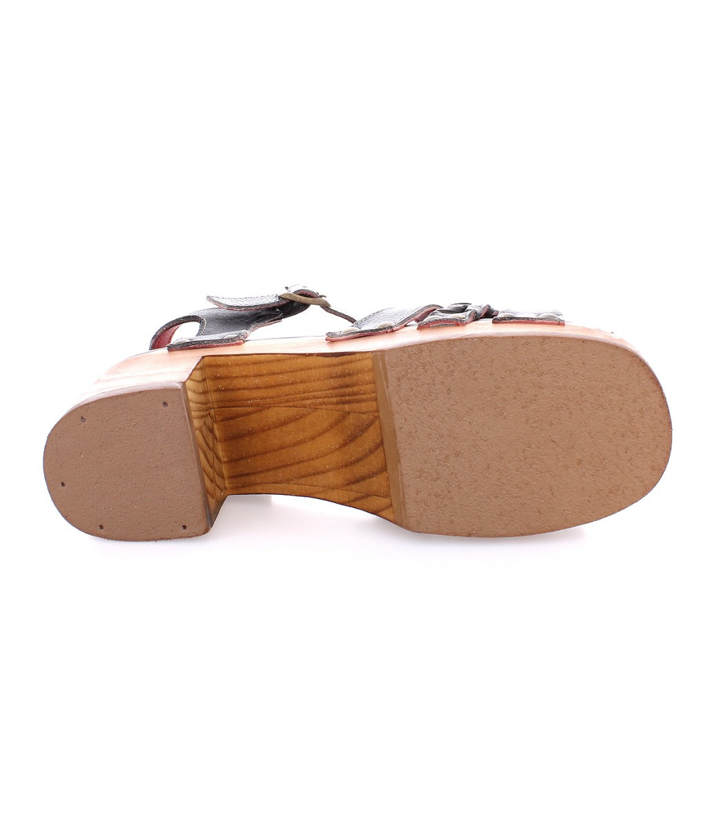 The back view of a Mantis sandals by Bed Stu.