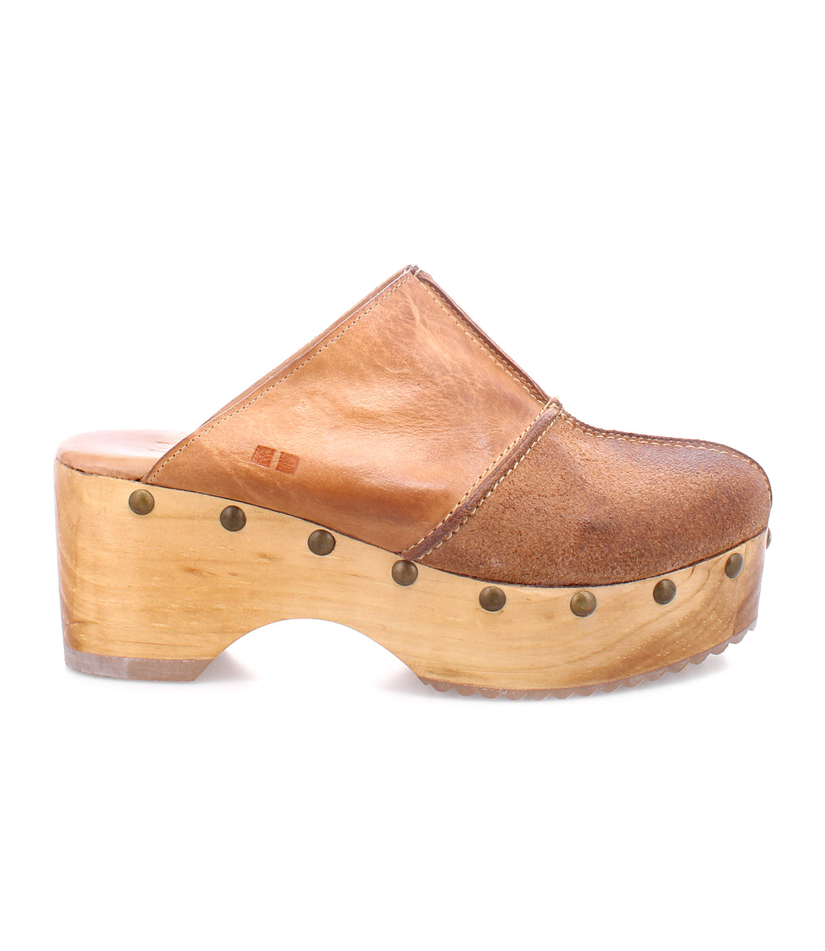 A sustainable wood clog for women called Mista from the brand Bed Stu.