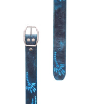 The Mohawk belt by Bed Stu is a distressed blue leather accessory with a rectangular metal buckle and an intricate floral design. This belt features multiple holes for adjustable sizing, enhanced by delicate embroidered details.