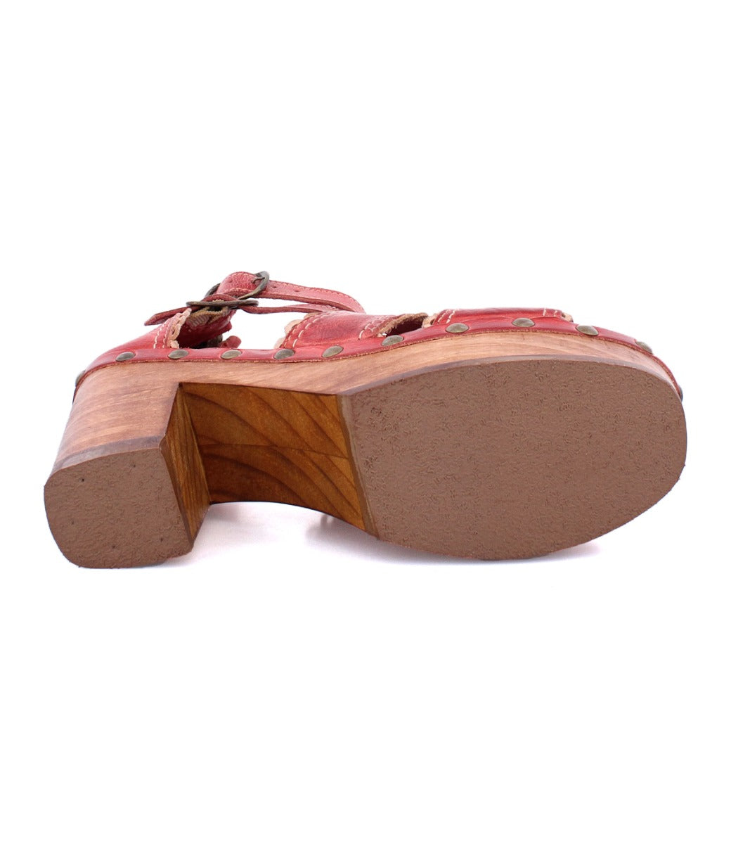 A pair of Bed Stu Sloane sandals with wooden soles on a white background.