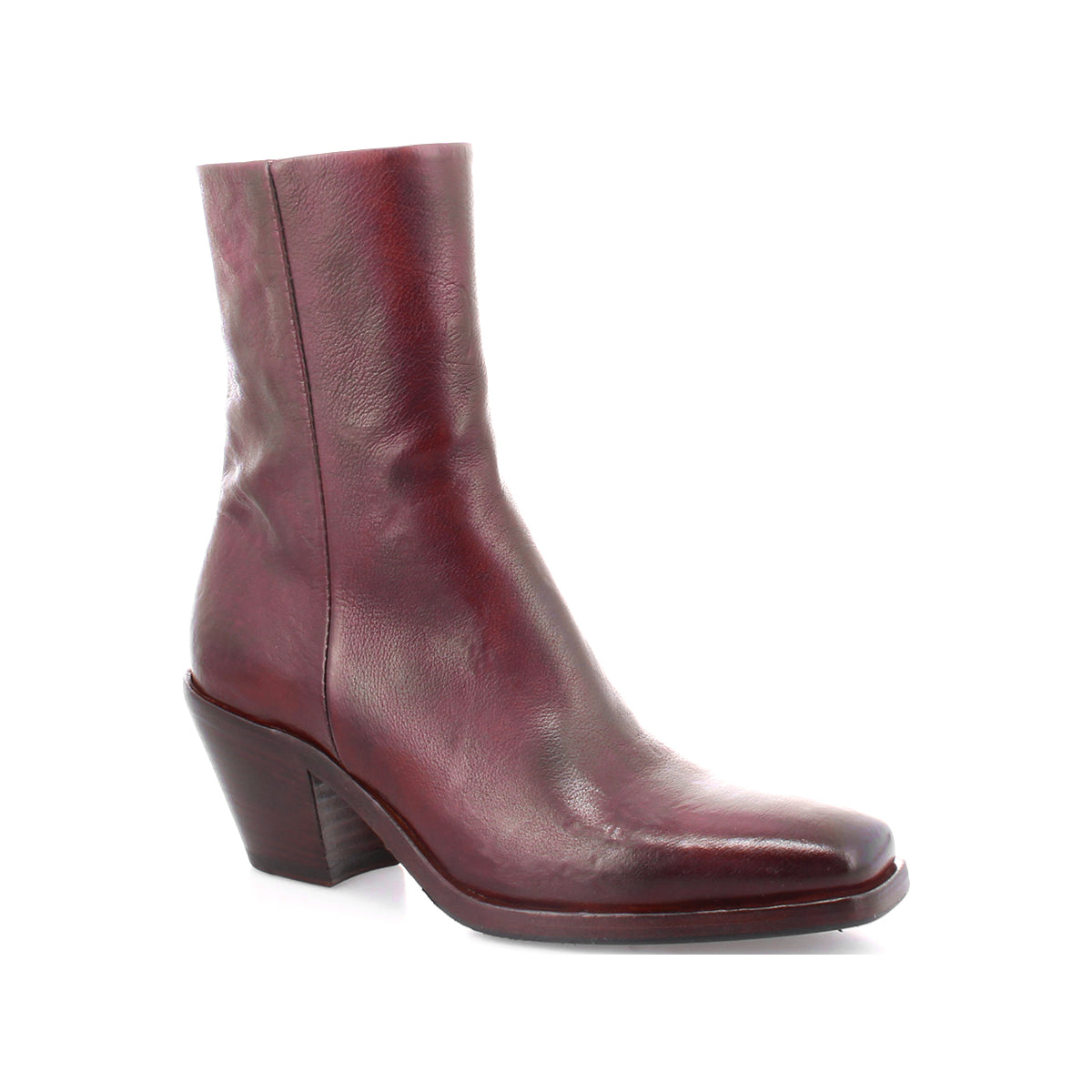 A women's Vendue ankle boot in burgundy leather with a sleek silhouette on a white background by Bed Stu.